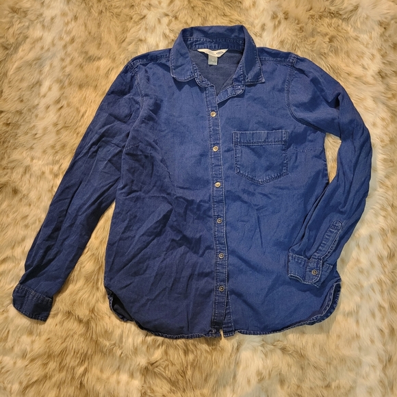 'Old Navy The Classic Shirt' Denim Button Down Shirt Size M - Picture 1 of 5